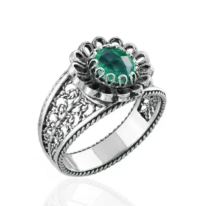 Daisy Figured Emerald Gemstone Filigree Art Women Silver Cocktail Ring
