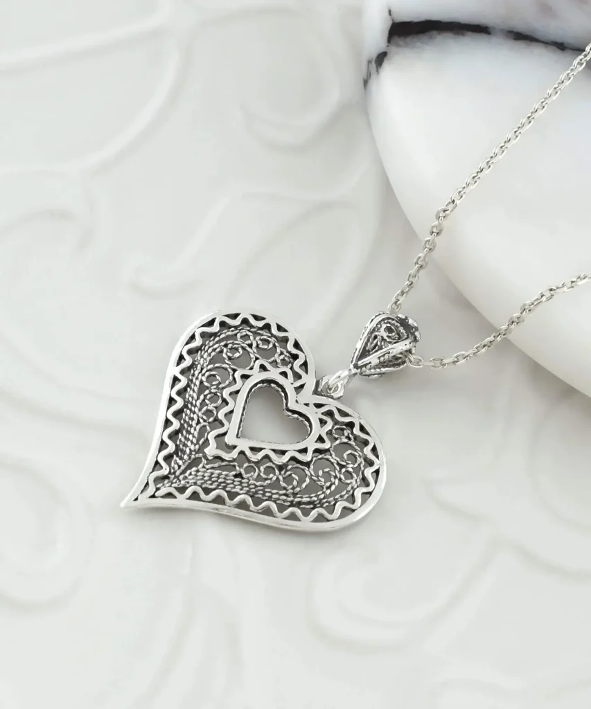 Elegant Filigree Art Heart in Heart Women Silver Pendant Necklace